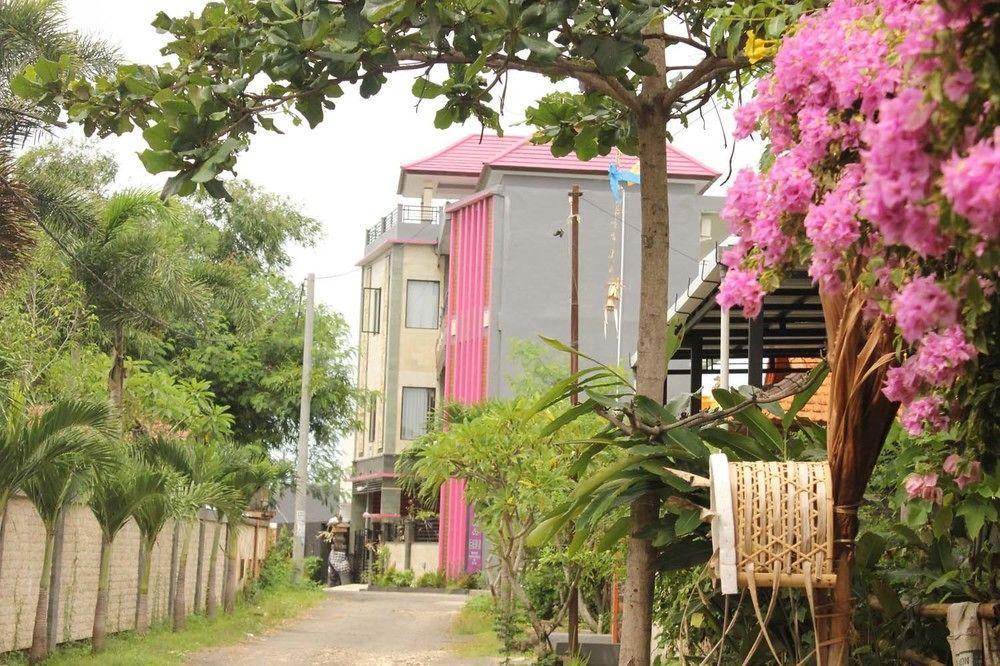 Hotel Ramantika Bali House à Jimbaran Extérieur photo
