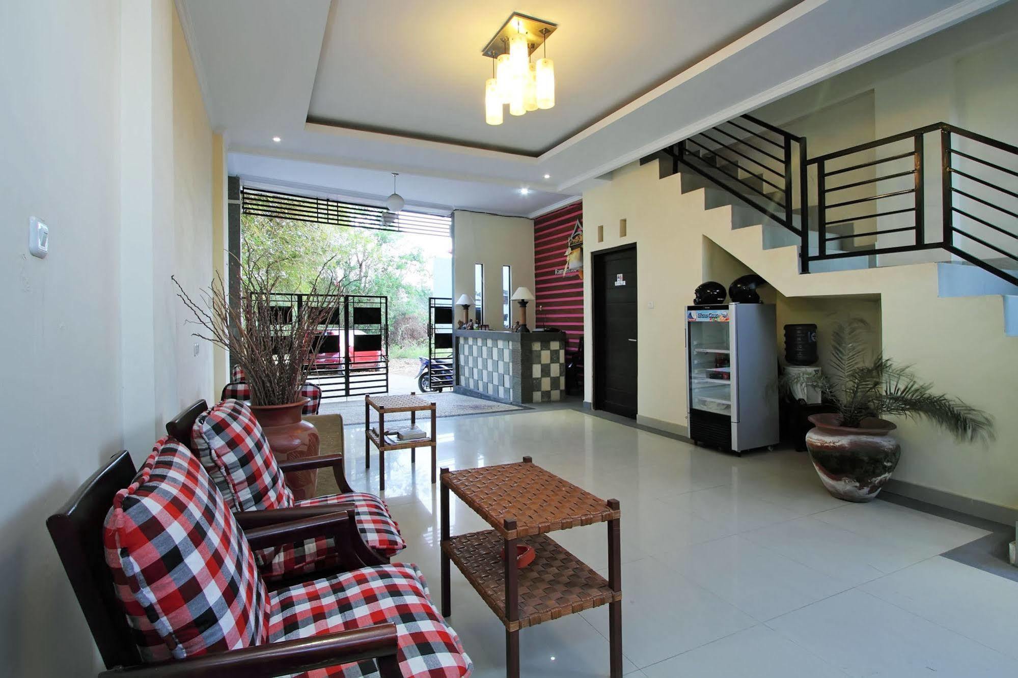 Hotel Ramantika Bali House à Jimbaran Extérieur photo