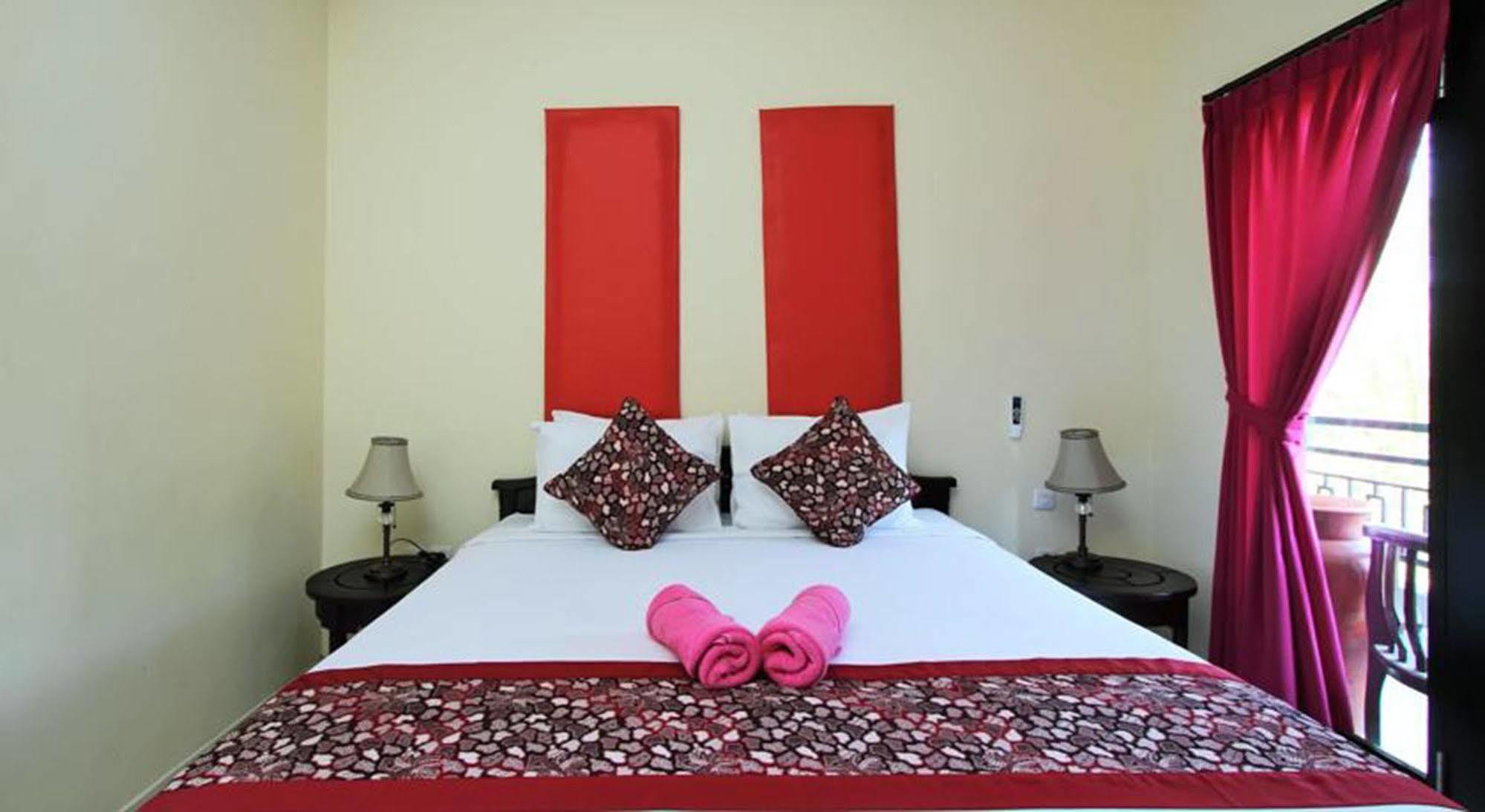 Hotel Ramantika Bali House à Jimbaran Extérieur photo